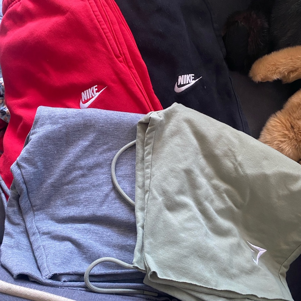 Nike GymShark men's lot. Shorts pants small